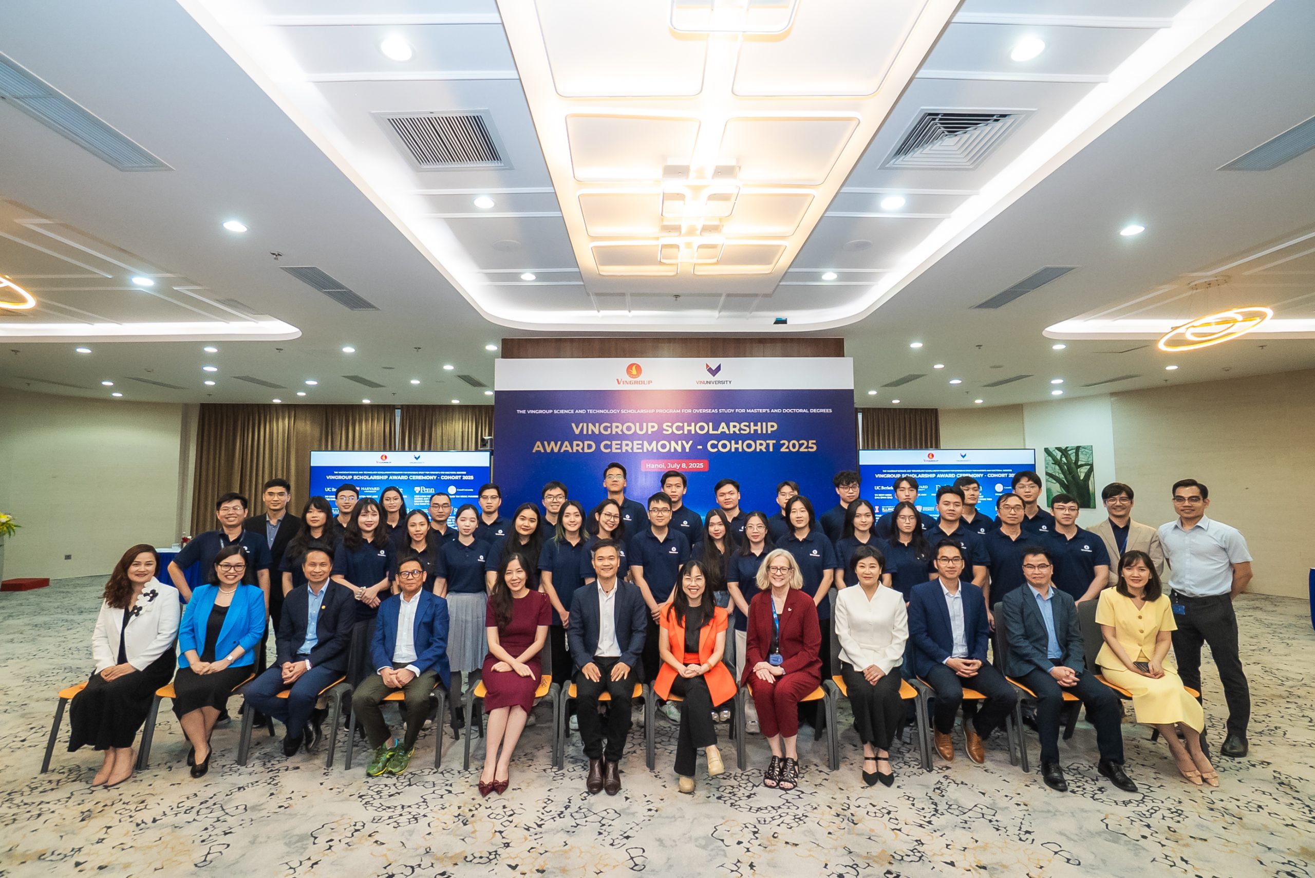 VINGROUP SCHOLARSHIP AWARD CEREMONY 2025